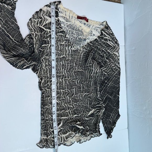 Kisca by Komarov Vintage Bubble Top - Picture 6 of 7